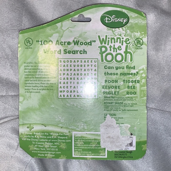 Disney Winnie the Pooh plug in nightlight flowers honey pot bee switch on off - Picture 3 of 5